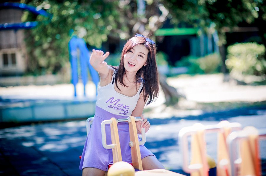 好比较，远方的是朋友，身边的是仇敌：陈天桥有几百亿不借你没话说，你哥哥有十万不借你一万就是王八蛋。